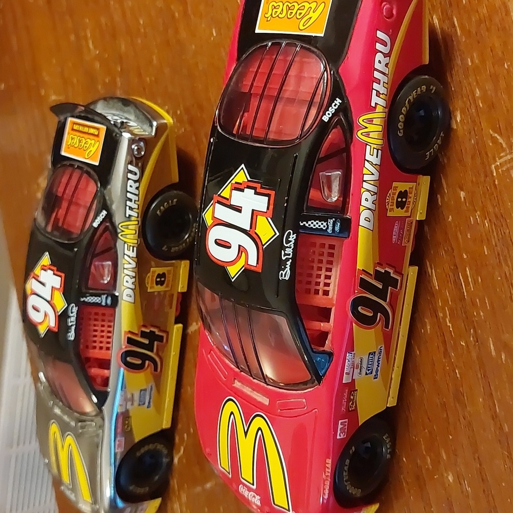 A set of 2(qty) McDonalds #94 1:24 die-cast Nascar Race cars - Picture 5 of 7
